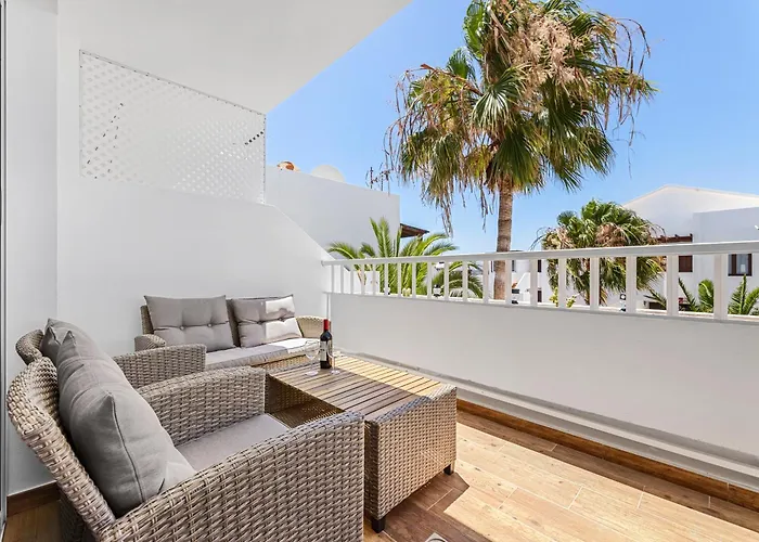 Apartment New Pools Wonderful Views Ac Costa Teguise